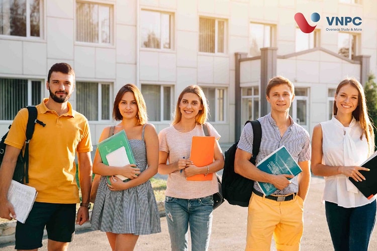 King888 shop hiện đang mở có được đi làm thêm không
